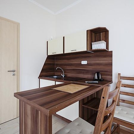 Kocsis Apartman és Camping Mosonmagyaróvár Exterior foto