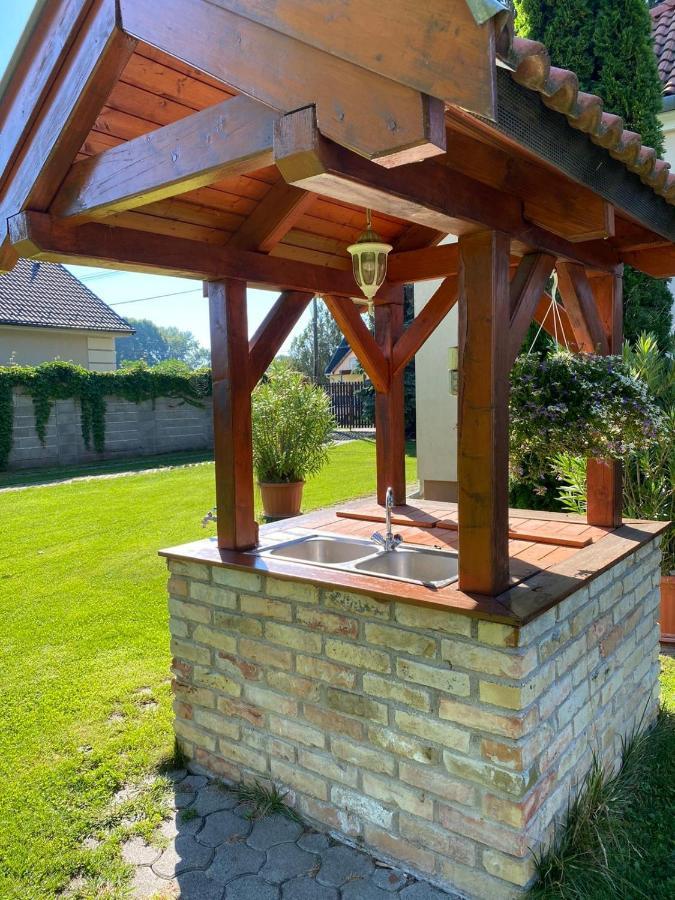 Kocsis Apartman és Camping Mosonmagyaróvár Exterior foto