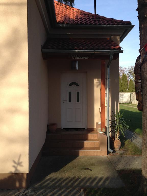 Kocsis Apartman és Camping Mosonmagyaróvár Exterior foto